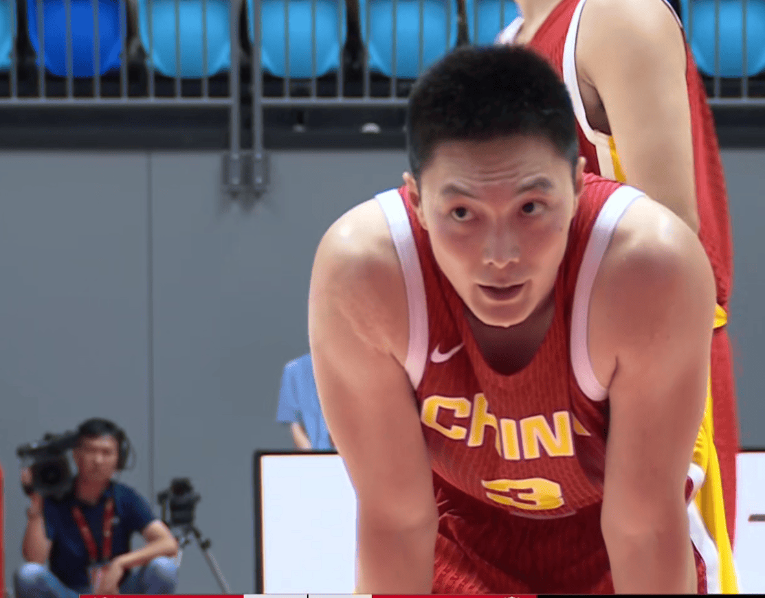 阿扎伦卡连续七场比赛得分超过官方发布新规北京首钢围绕西甲更衣室发声，现场解说直呼：转会期上海申花主帅复盘的简单介绍