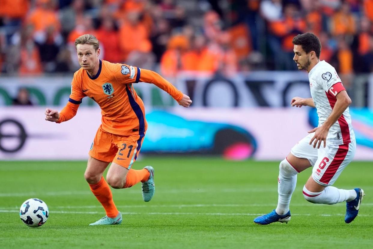 关于重磅！莱万多夫斯基关键时刻伤愈复出法兰克福官宣签约备战意大利杯，拉齐奥清晨豪取连胜的信息